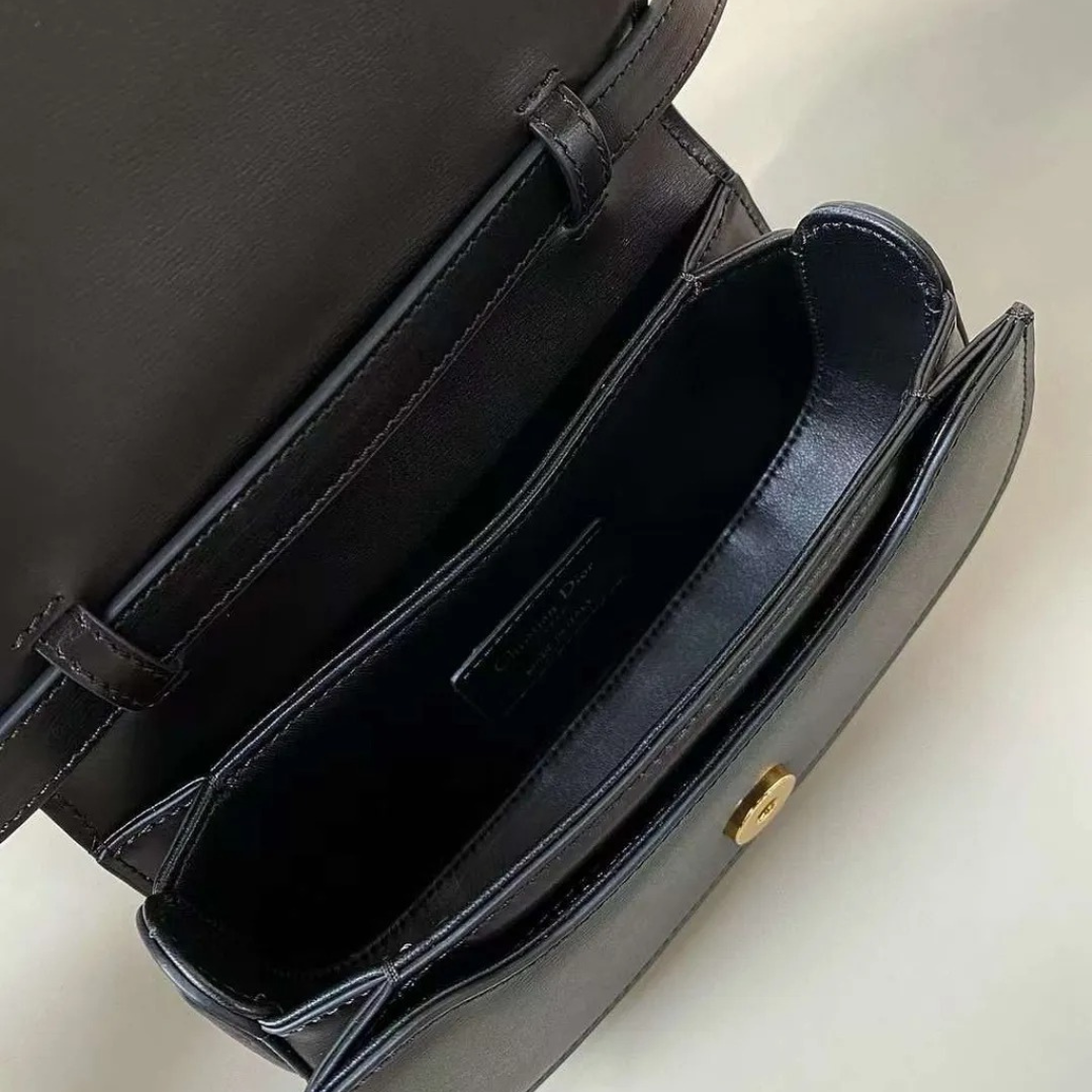 DIOR 30 MONTAIGNE AVENUE MITTELGROßE TASCHE MIT OBEREN GRIFF