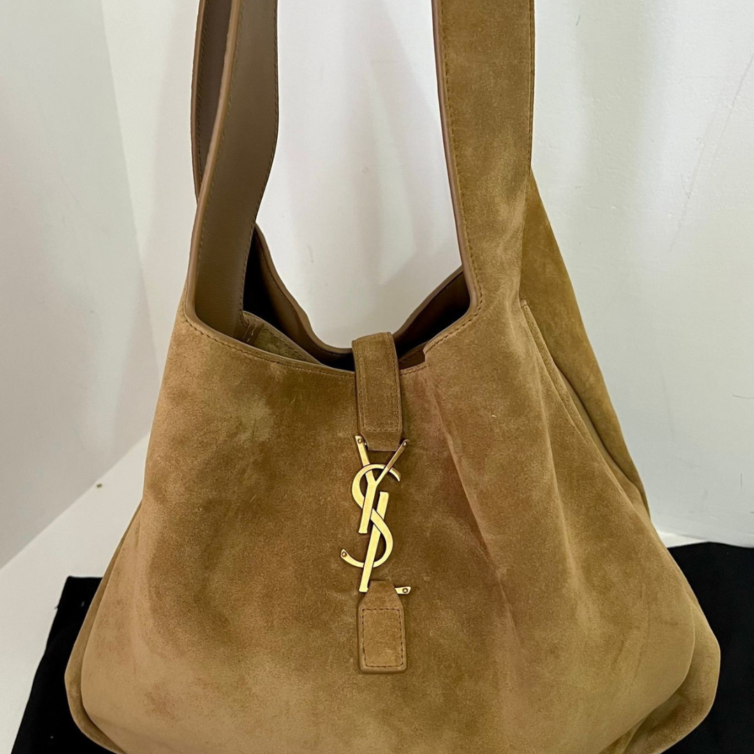 LE 5 BIS 7 BEA AUS VELOURSLEDER VON YVES SAINT LAURENT