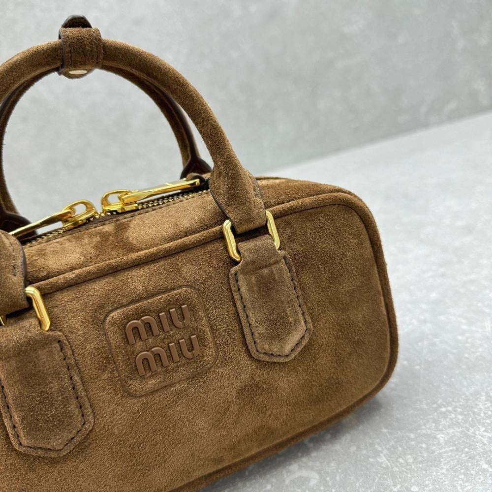 MIU MIU ARCADIE MATELASSÉ-TASCHE