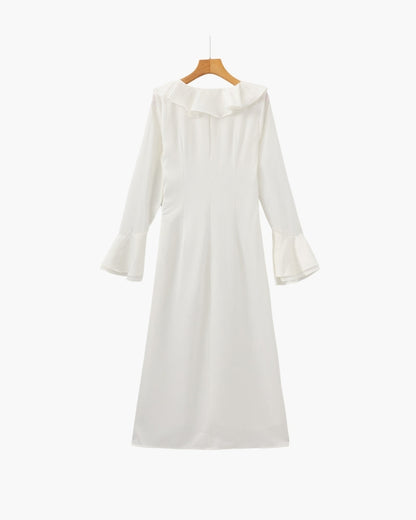 Midikleid mit Perlenknöpfen und Rüschen